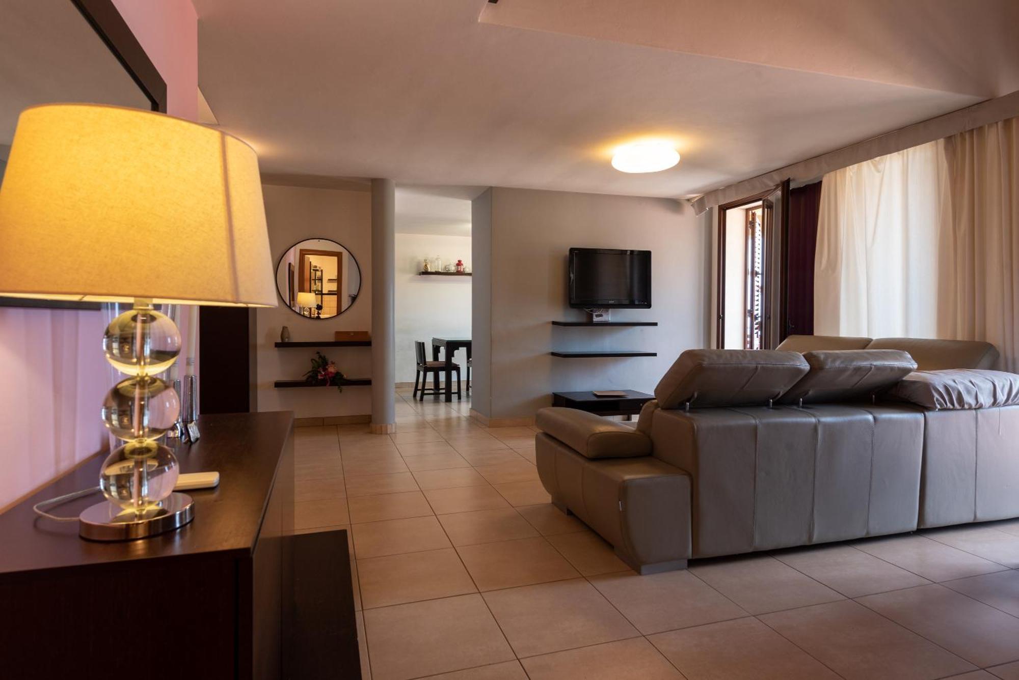 Moderno Appartamento Cefalu Luaran gambar